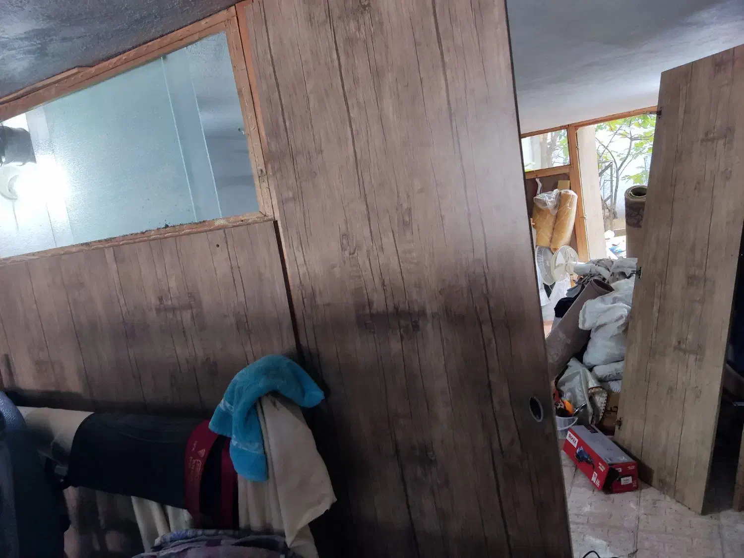 درب چوبی پارکینگ|مصالح و تجهیزات ساختمان|رشت, حمیدیان|دیوار