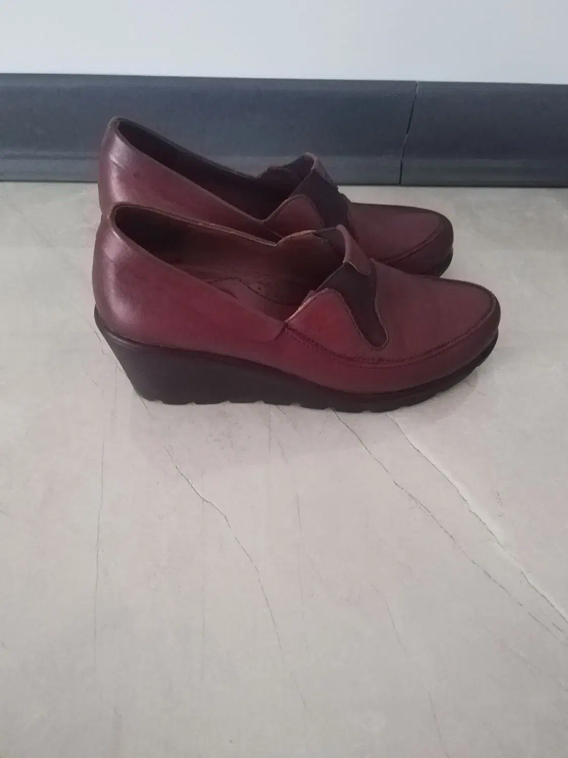 کفش کاملا چرم سایز ۳۸|کیف، کفش، کمربند|ری, حمزهآباد|دیوار