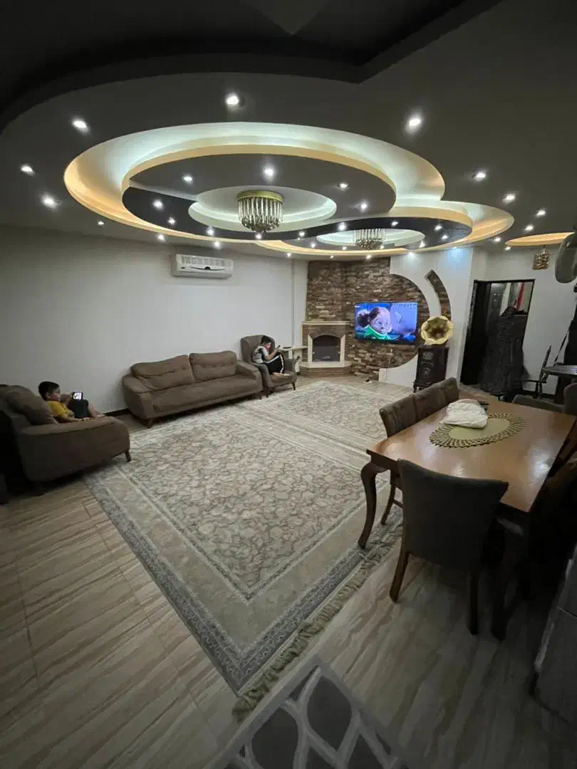 فروش تک واحدی طبقه بالا دو خواب|فروش آپارتمان|رشت, حمیدیان|دیوار