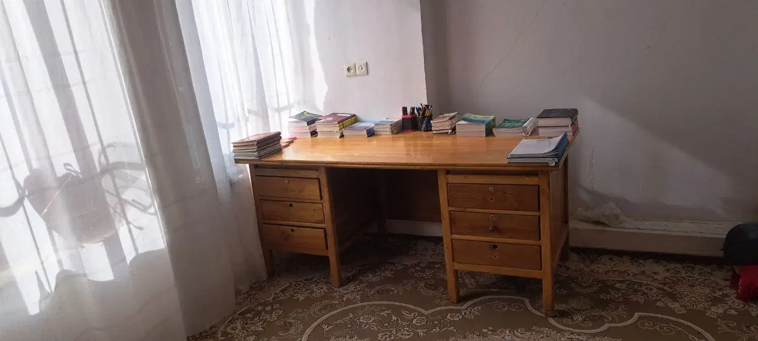 میز تحریر (در حد نو )|میز تحریر و کامپیوتر|کرمانشاه, |دیوار