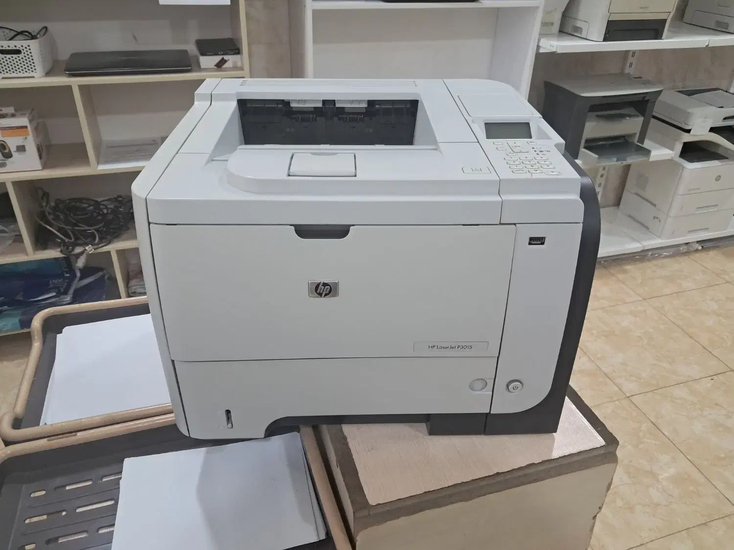 پرینتر لیزری دورو زن ۳۰۱۵ اچ پی ۲۲۰ ولت اورجینال|پرینتر، اسکنر، کپی، فکس|تبریز, |دیوار