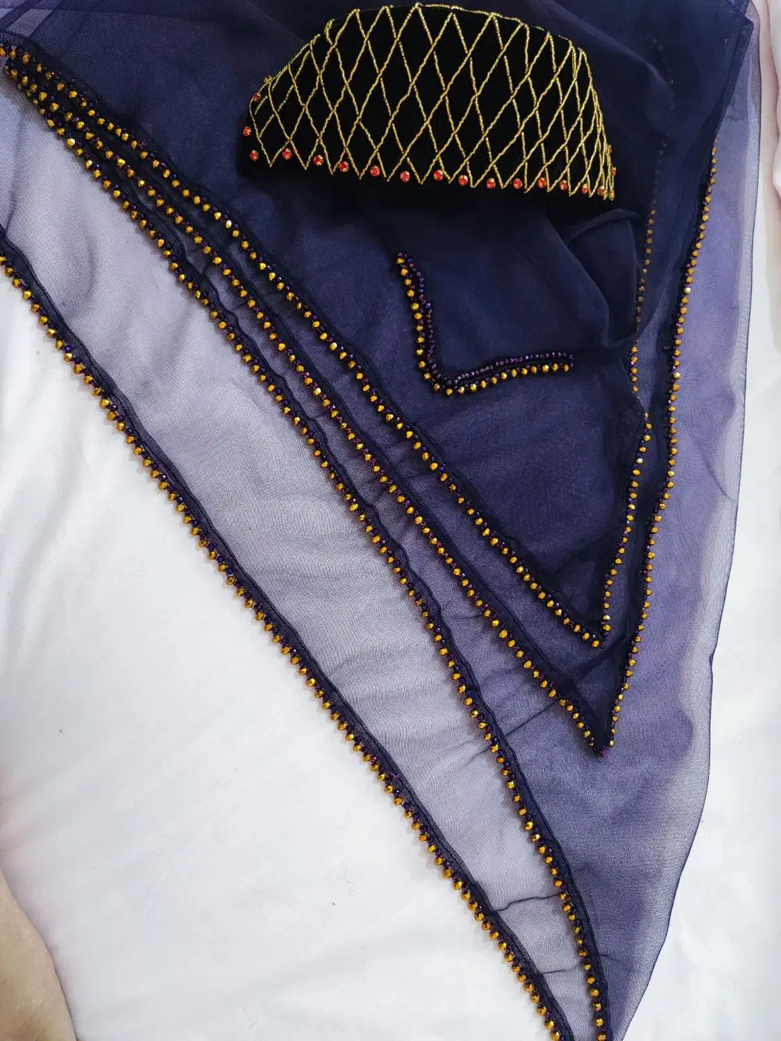 روسری و کلاه محلی لری|لباس|دهدشت, |دیوار