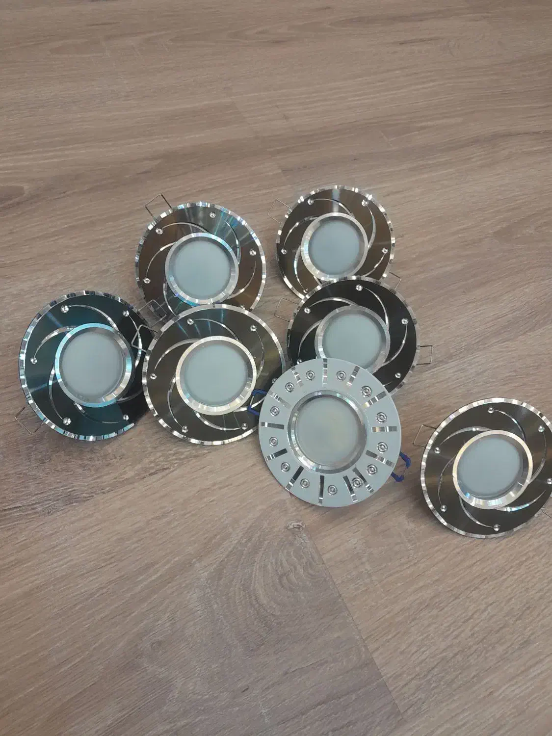 لامپ هالوژنی|لامپ و چراغ|خوی, |دیوار