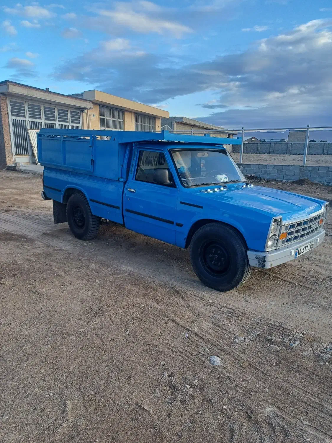 نیسان مدل ۸۶ دوگانه کارخانه|خودرو سواری و وانت|آذرشهر, |دیوار