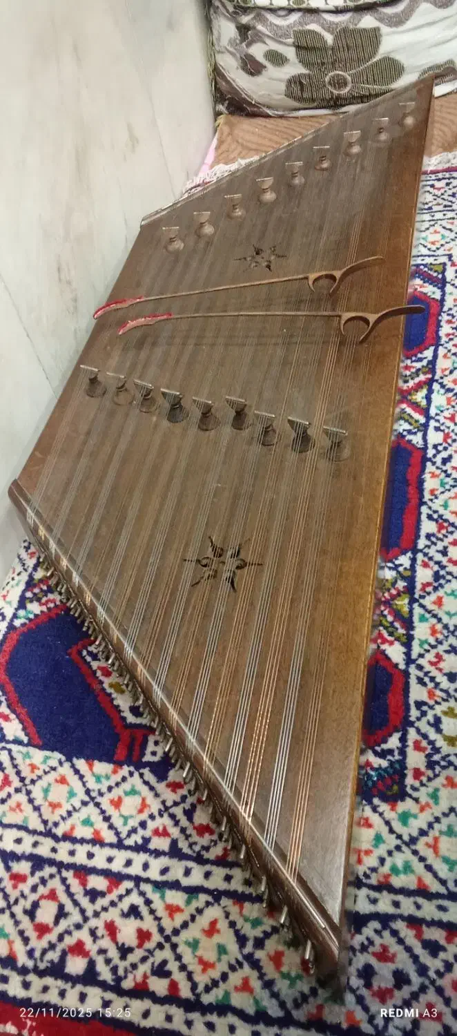 سنتورباصدای عالی|سازهای سنتی|مراغه, |دیوار