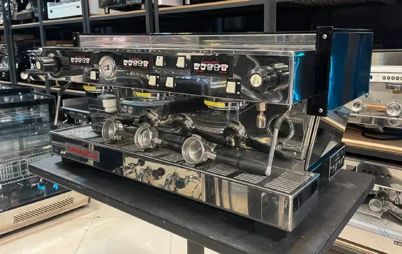 دستگاه صنعتی سه گروپ با شرایط ویژه در اصفهان|کافی‌شاپ و رستوران|اصفهان, پوریای ولی|دیوار