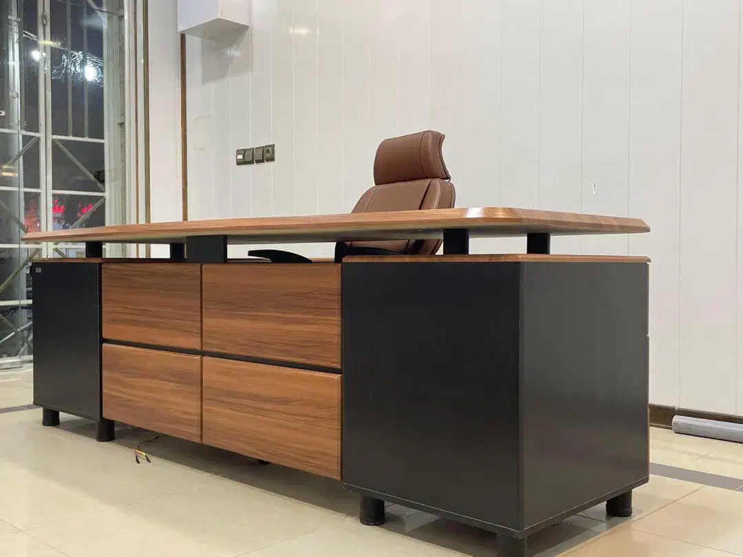 میز و صندلی مدیریت و مبلمان اداری|مبلمان اداری|یزد, |دیوار