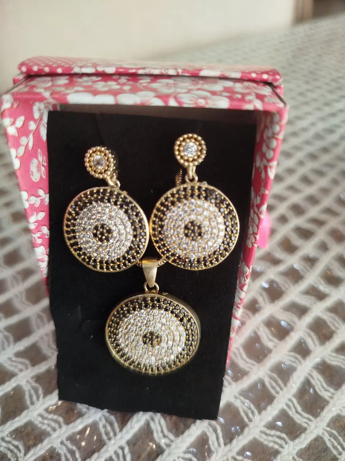 نقره|جواهرات|مشهد, سرافرازان|دیوار