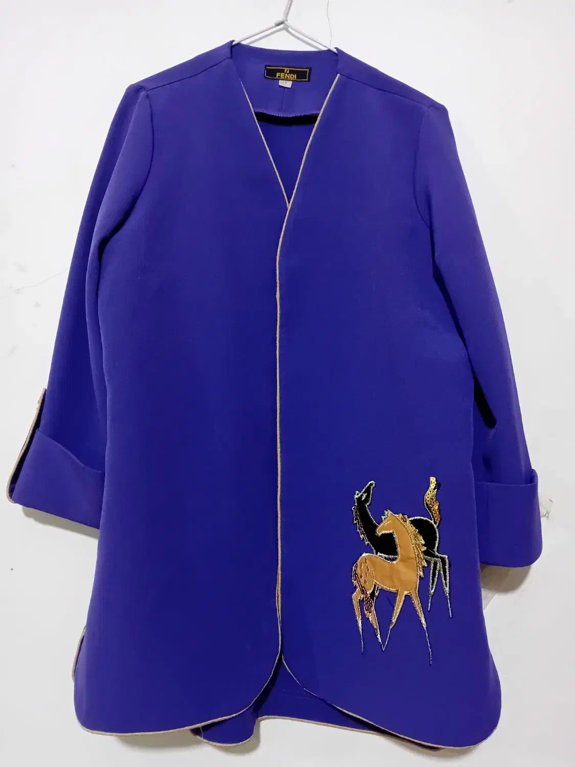 مانتوشیک|لباس|الوند, |دیوار