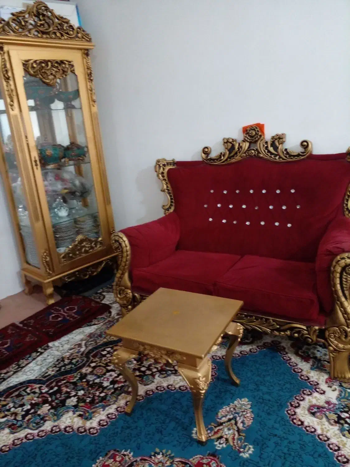 مبل هفت نفره بابوفه ومیزعسلی|مبلمان خانگی و میز عسلی|سراب, |دیوار