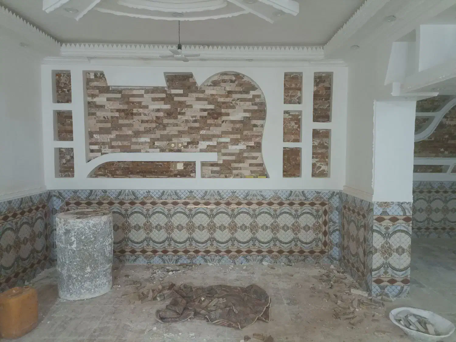 کاشی کار|خدمات پیشه و مهارت|خاش, |دیوار