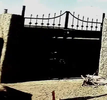 گاراژ وانبار ۱۵۰متری زیر قیمت چکی واقساطی در راران|فروش دفتر صنعتی، کشاورزی، تجاری|اصفهان, ارداجی|دیوار