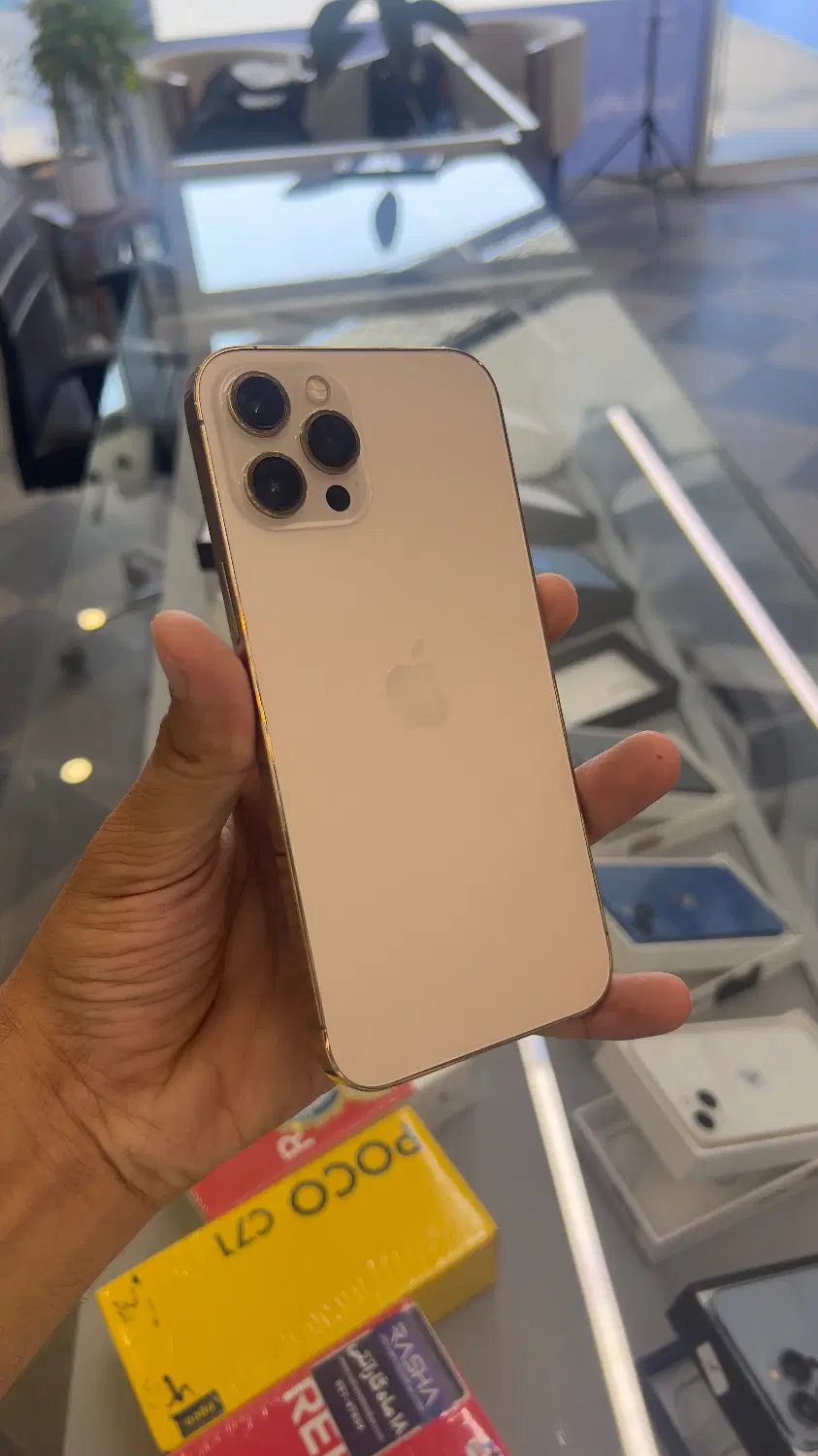 iphone 12 max za Gold در حد|موبایل|یزد, |دیوار