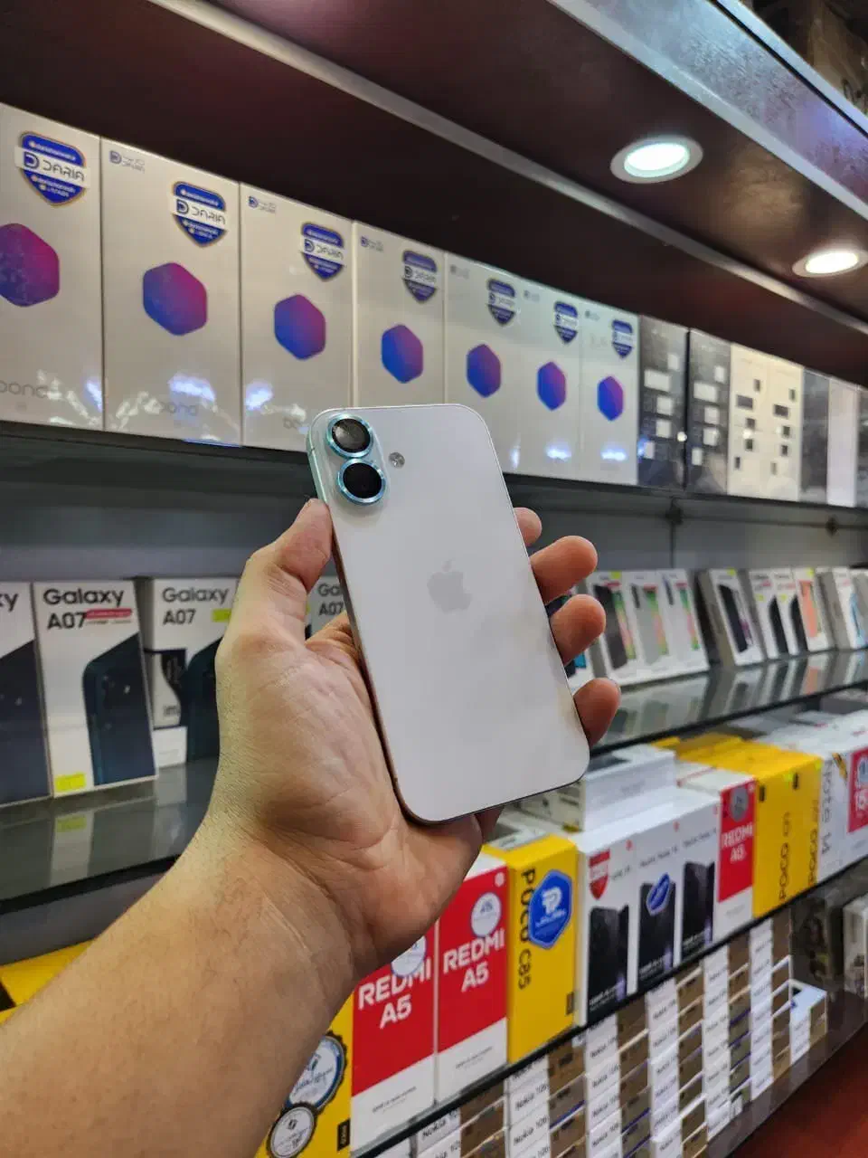 iphone 16 normal 128|موبایل|شیراز, سینما سعدی|دیوار