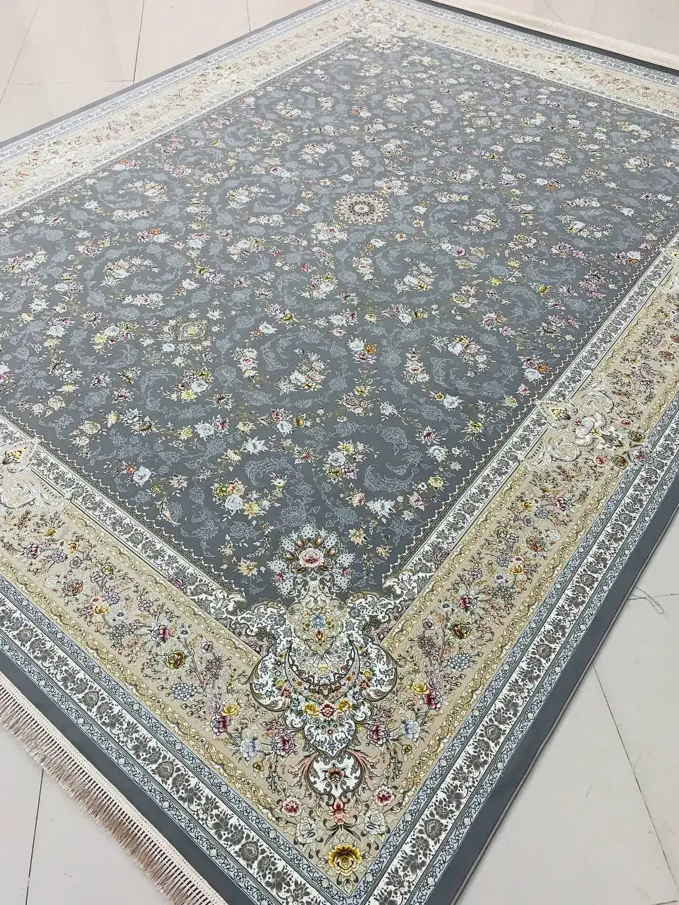 قالی خیابان فاطمیه|فرش|سیرجان, |دیوار