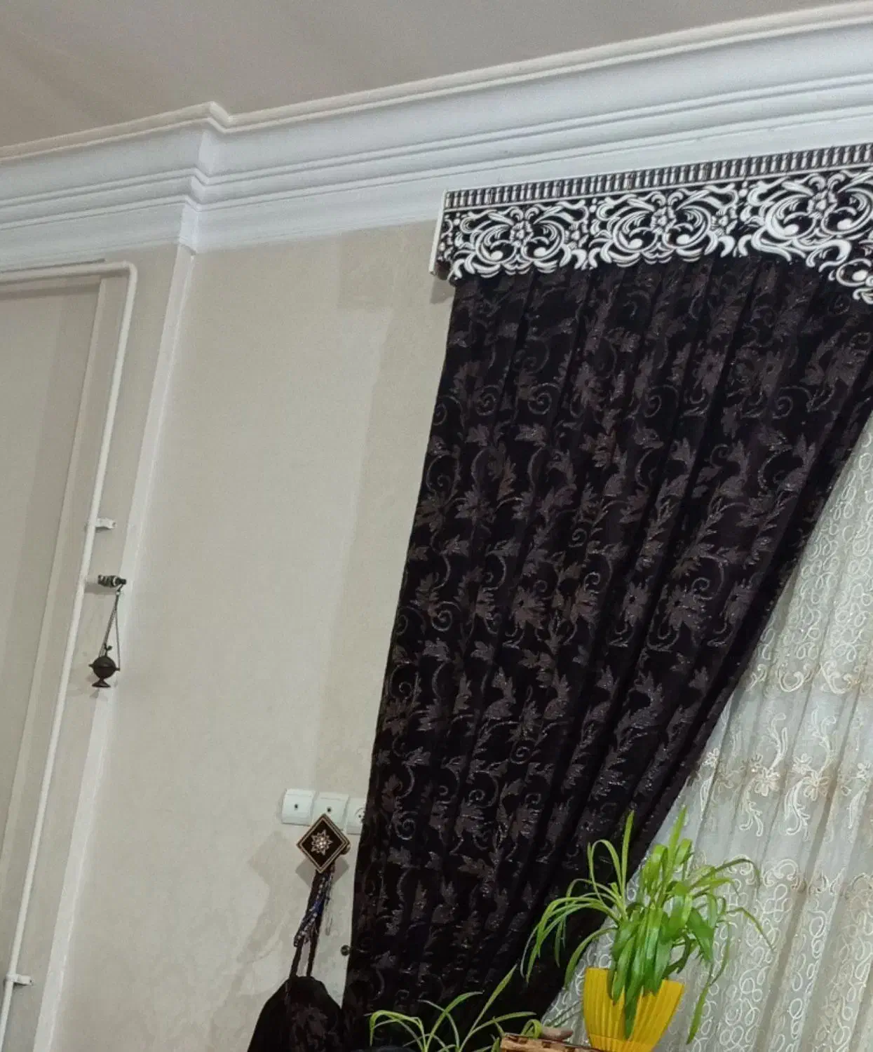 پرده همراه با کتیبه|پرده، رانر، رومیزی|گنبد کاووس, |دیوار