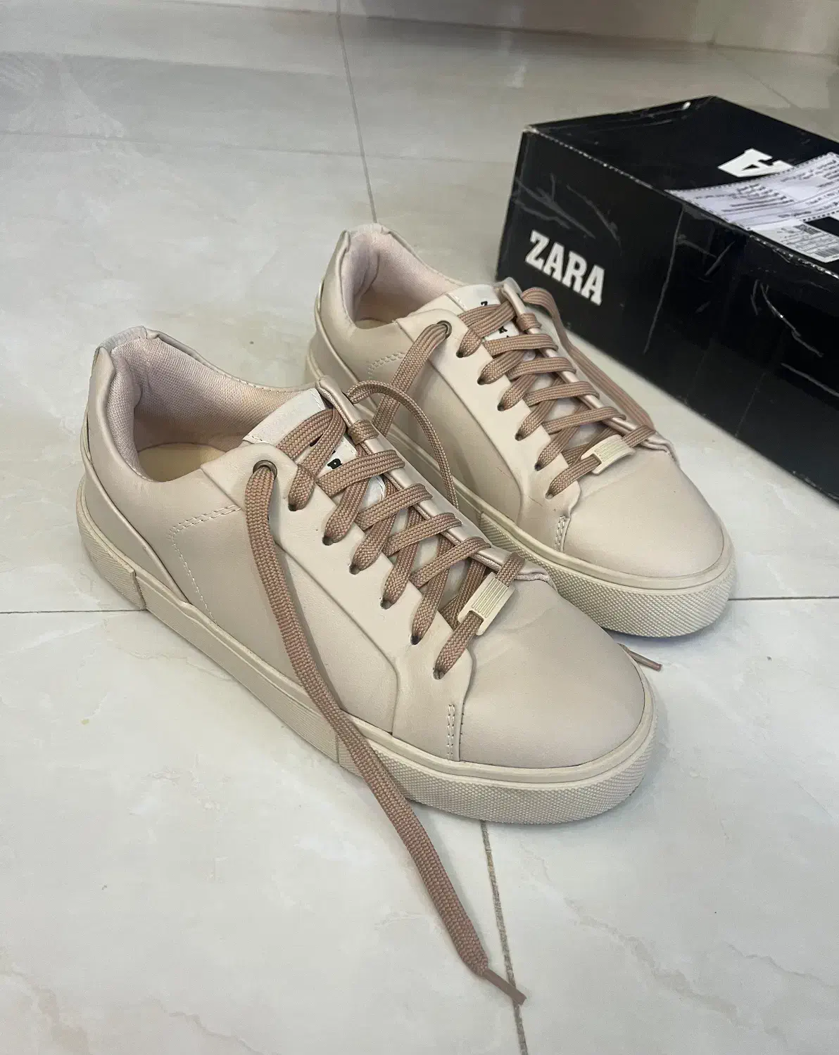 فروش کتونی Zara کرم قهوهای|کیف، کفش، کمربند|آمل, |دیوار