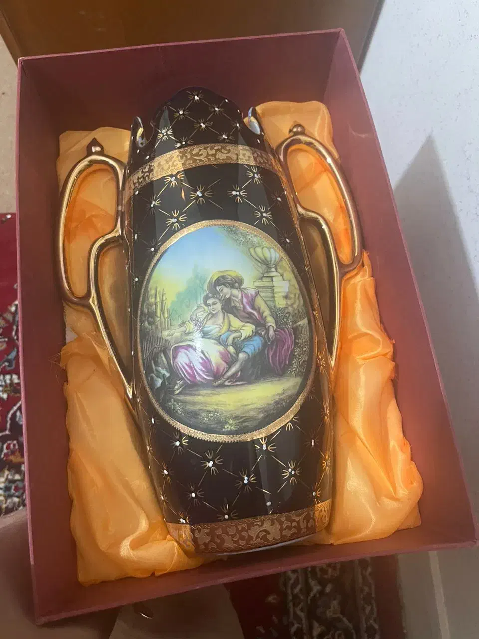 چند تیکه چینی سرمه ای به فروش میرسد|صنایع دستی و سایر لوازم تزئینی|کاشان, لتحر|دیوار