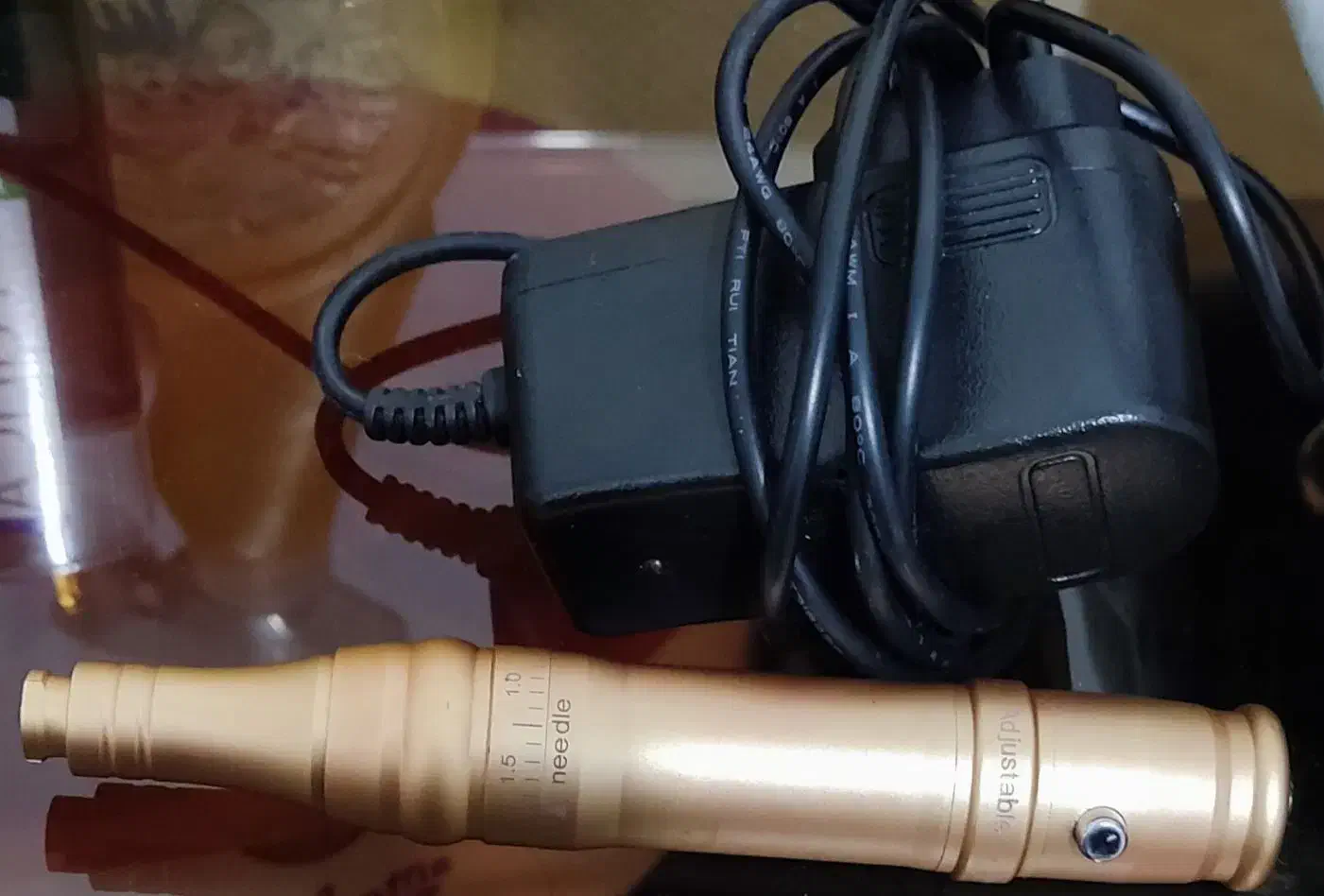 دستگاه میکروپیگمنتیشن صورت|آرایشگاه و سالنهای زیبایی|زابل, |دیوار