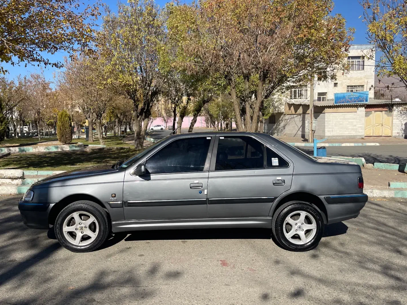 پژوپارس|خودرو سواری و وانت|بانه, |دیوار