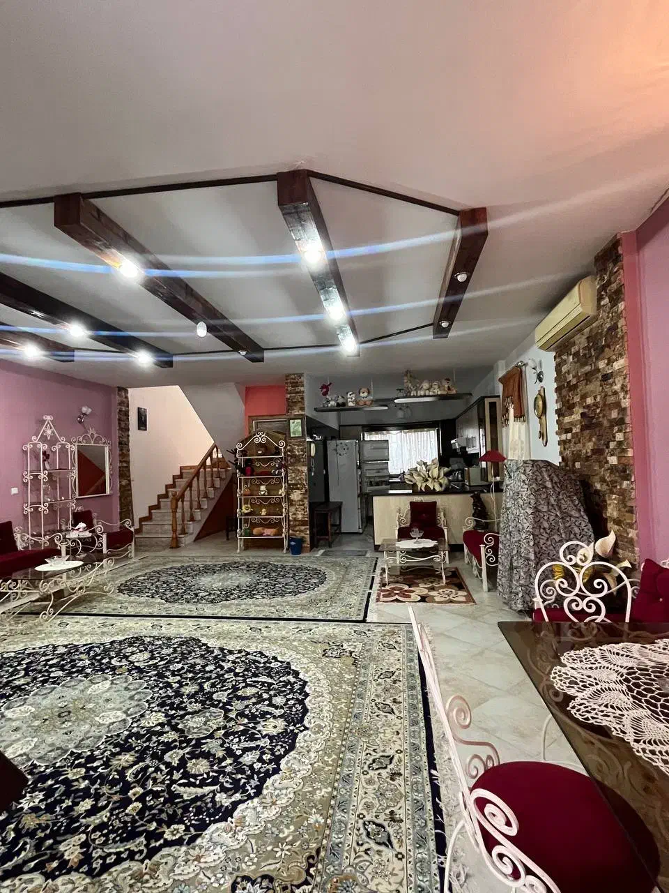 ویلاباغ۲۳۰م مبله سرسبزسندرسمی ماک پول نیا.ز مستقل|فروش خانه و ویلا|محمودآباد, |دیوار