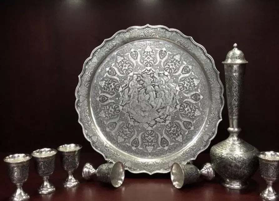 خریدوفروش نقره آینه و شمعدان و ظروف بازار و در محل|جواهرات|تهران, بازار|دیوار
