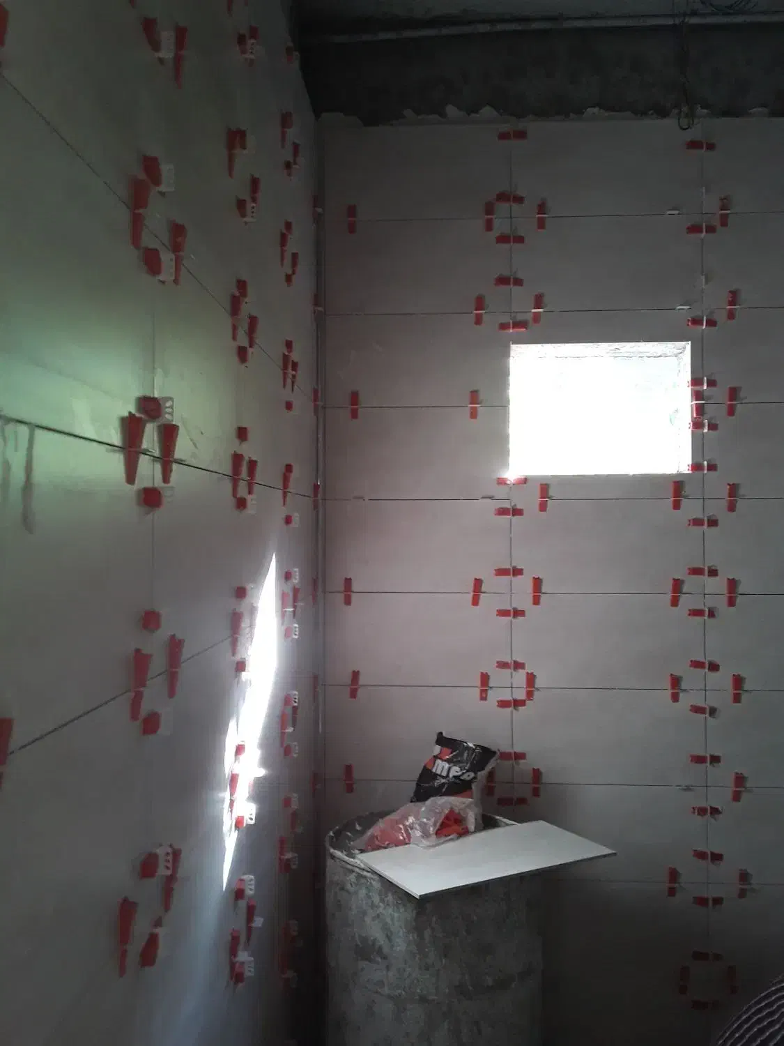 انجام کار کاشی و سنگ و...|خدمات پیشه و مهارت|سنندج, |دیوار