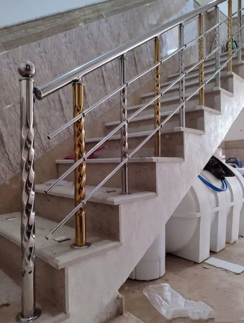 اجرای نرده و حفاظ استیل|خدمات پیشه و مهارت|ساوه, |دیوار