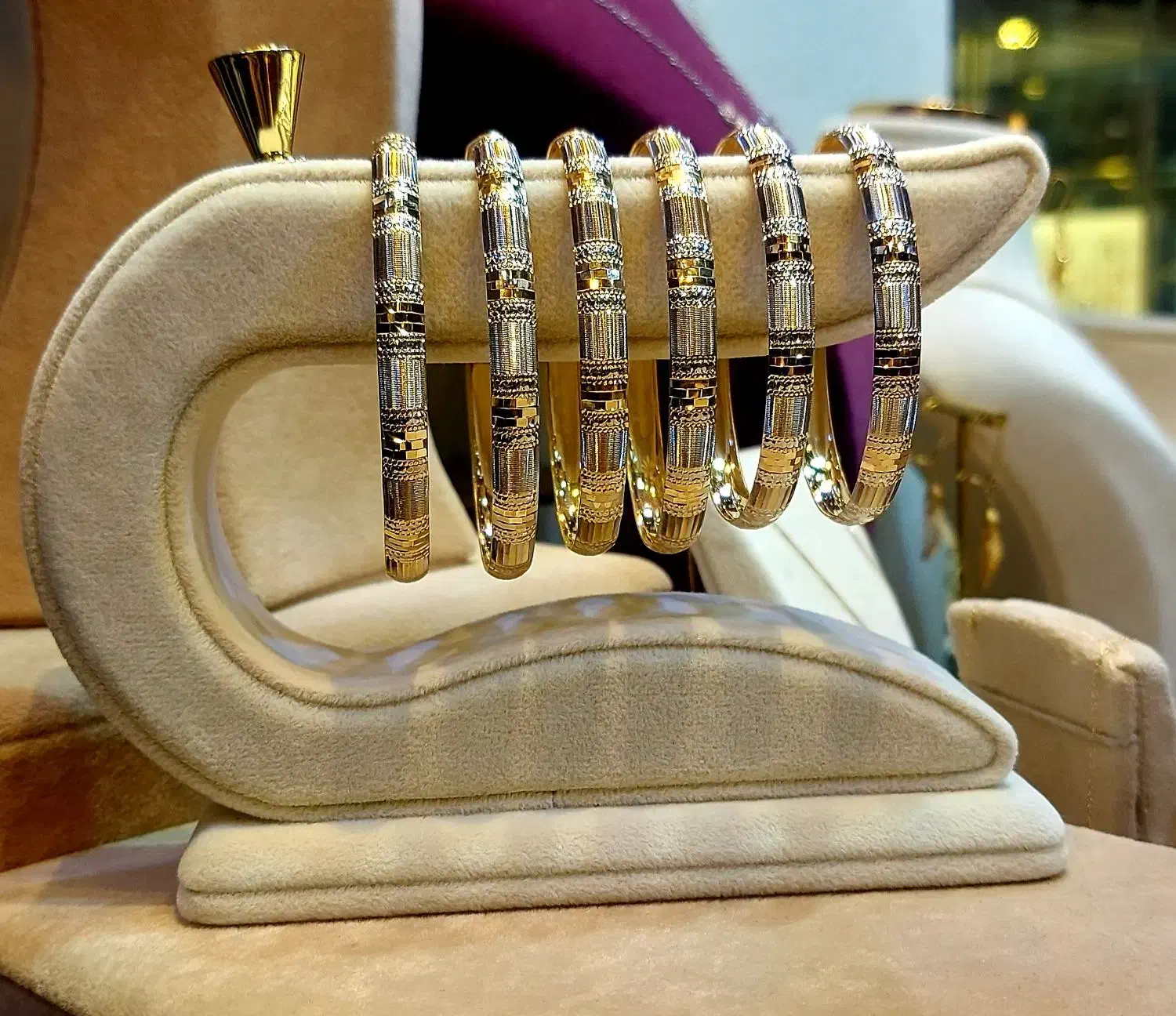 النگو|جواهرات|کاشان, بازار کاشان|دیوار