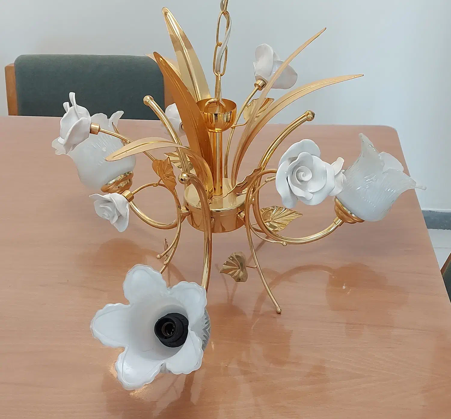 لوستر سه شعله|لوستر و چراغ آویز|اصفهان, بهارستان|دیوار