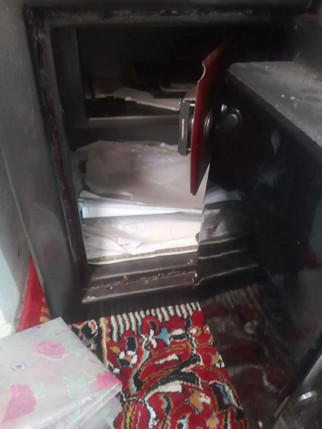 گاو صندوق|کلکسیون اشیاء عتیقه|خرمدره, |دیوار