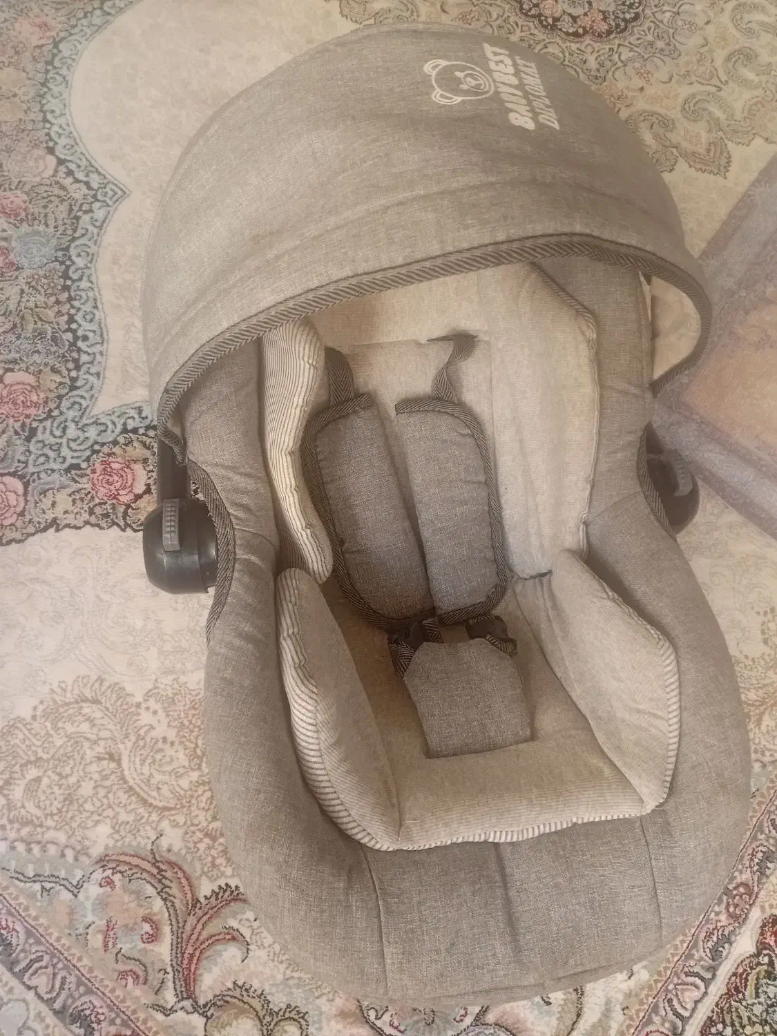 کریر نو|کالسکه و لوازم جانبی|فولادشهر, فولادشهر|دیوار