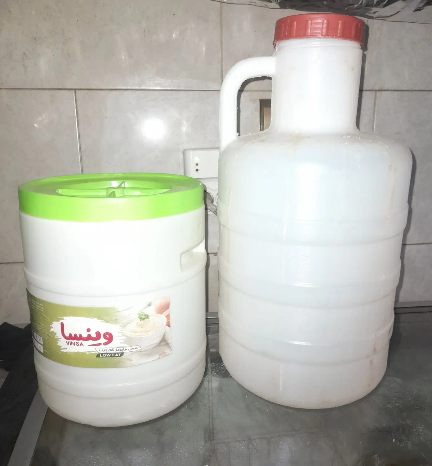 دبه|ظروف نگهدارنده، پلاستیکی، یک‌بارمصرف|یزد, |دیوار