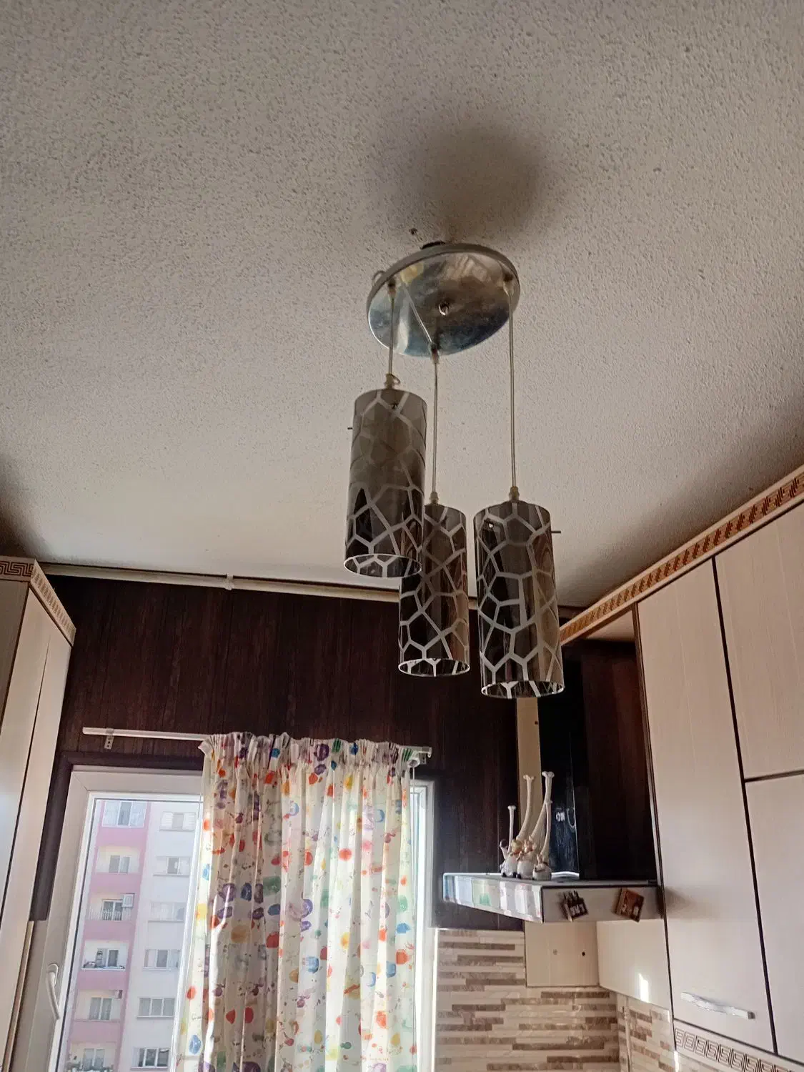 لوستر آینه‌ای سه شاخه|لوستر و چراغ آویز|پردیس, فاز ۳|دیوار