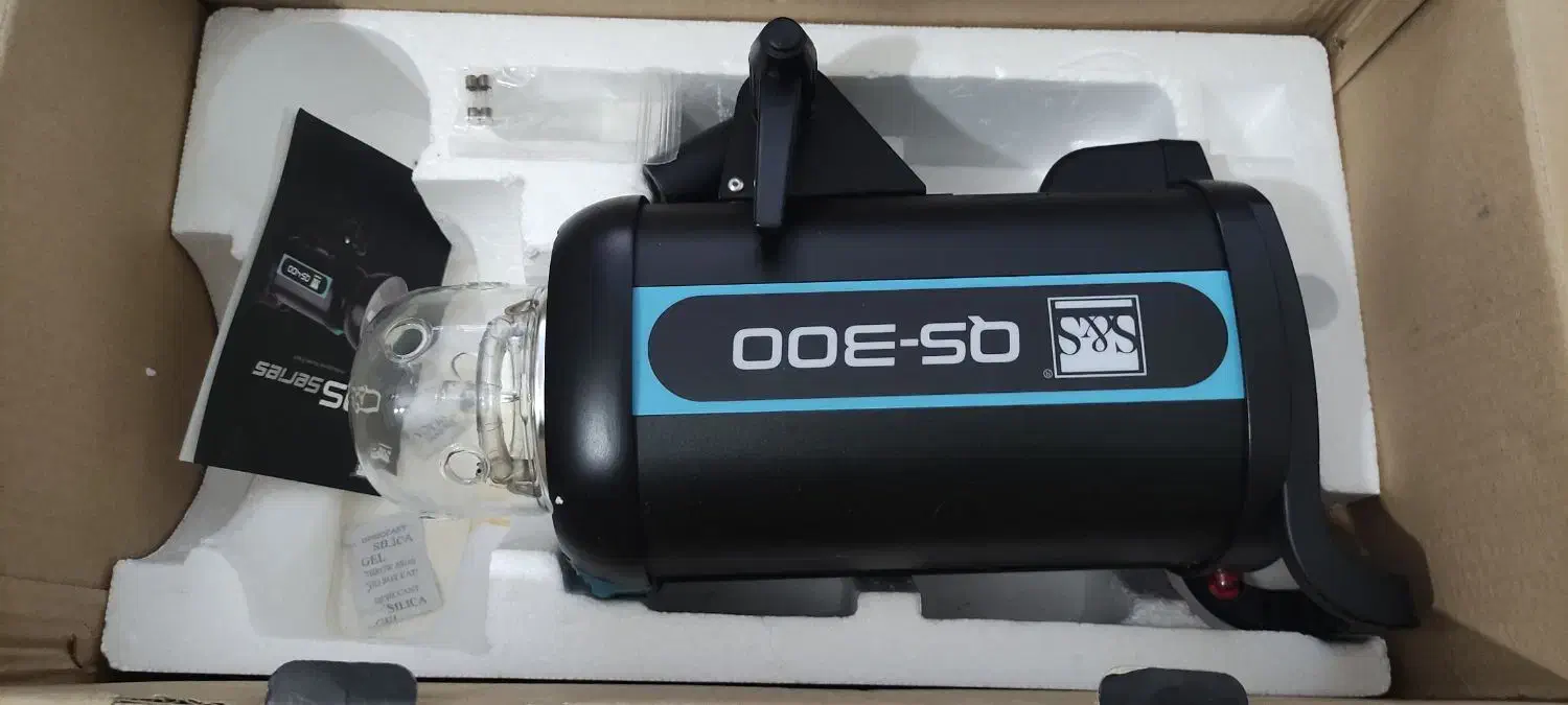 فلاش 300 ژول استدیویی|دوربین عکاسی و فیلمبرداری|وحیدیه, |دیوار