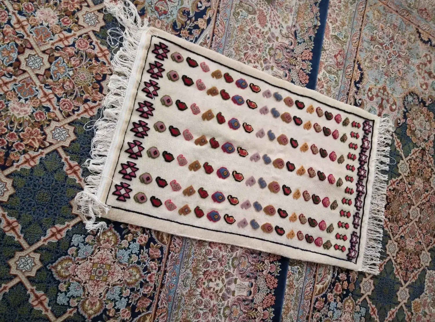 قالیچه|فرش|ایلام, |دیوار