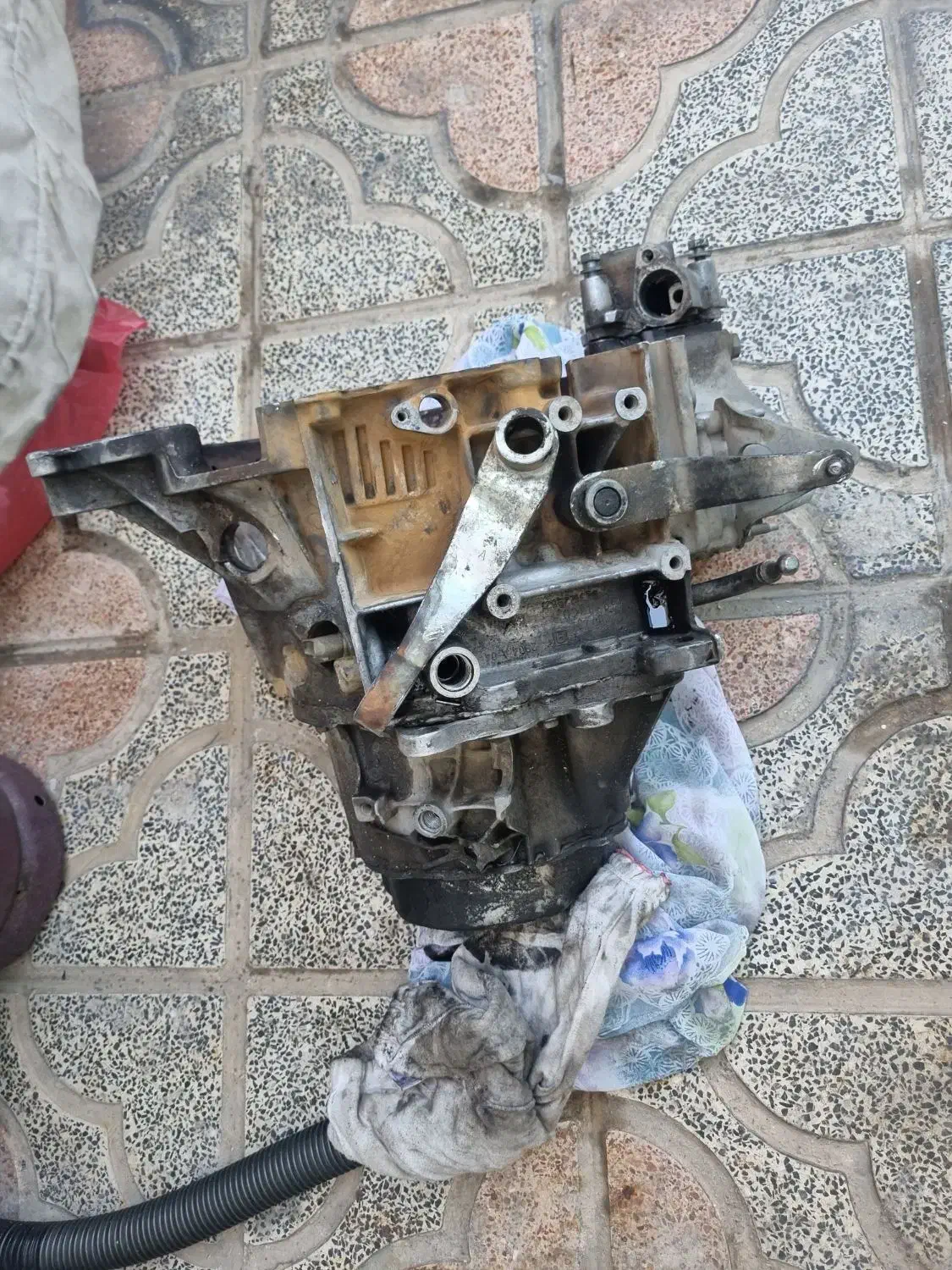 گیربکس ۴۰۵|قطعات یدکی و لوازم جانبی|شیراز, اصلاح‌نژاد|دیوار