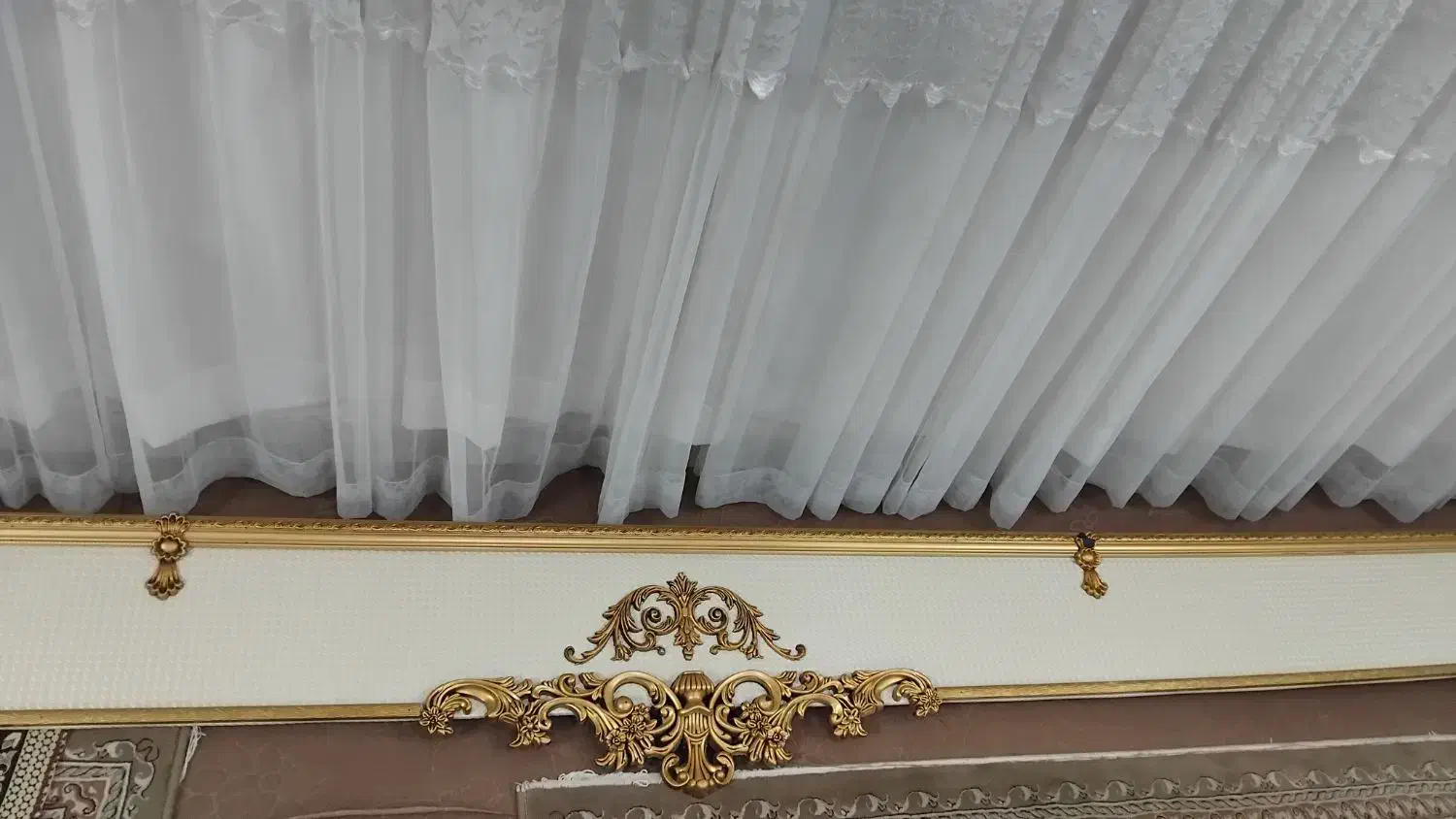 کتیبه پرده و چوب پرده ساده|پرده، رانر، رومیزی|قم, ناصردیوان|دیوار