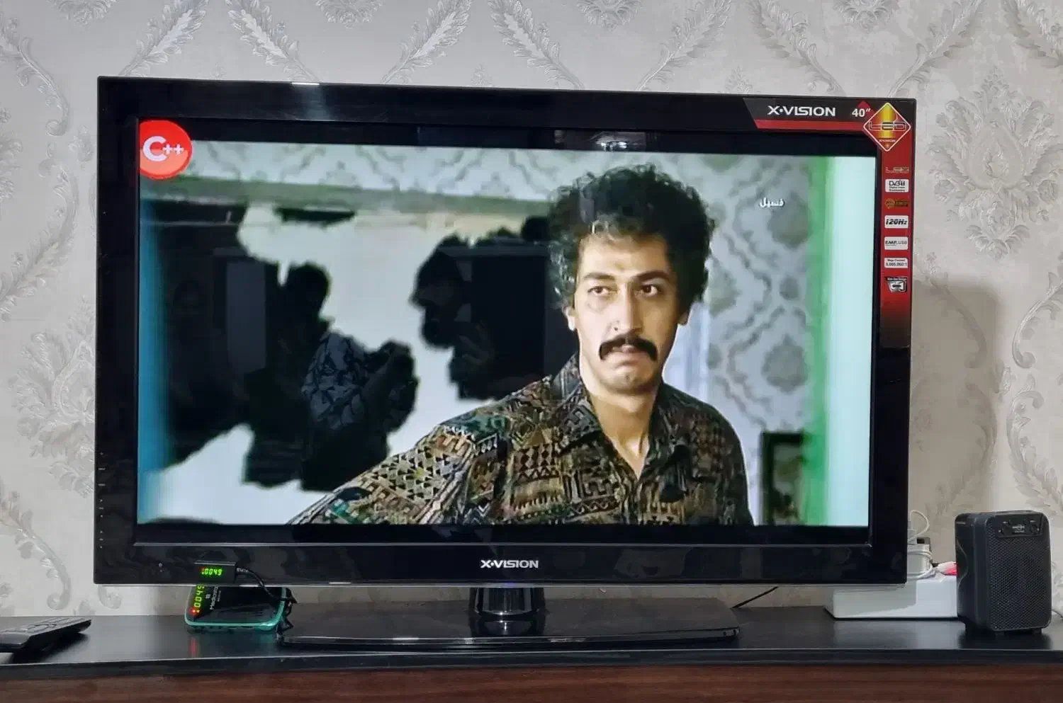 فروش|تلویزیون و پروژکتور|ماهدشت, |دیوار