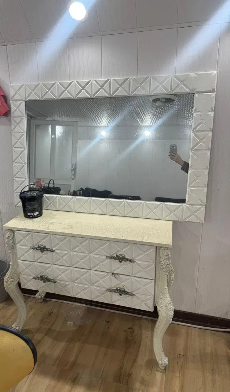 میزو آینه وصندلی آرایشگاهی|آرایشگاه و سالنهای زیبایی|قائمشهر, |دیوار