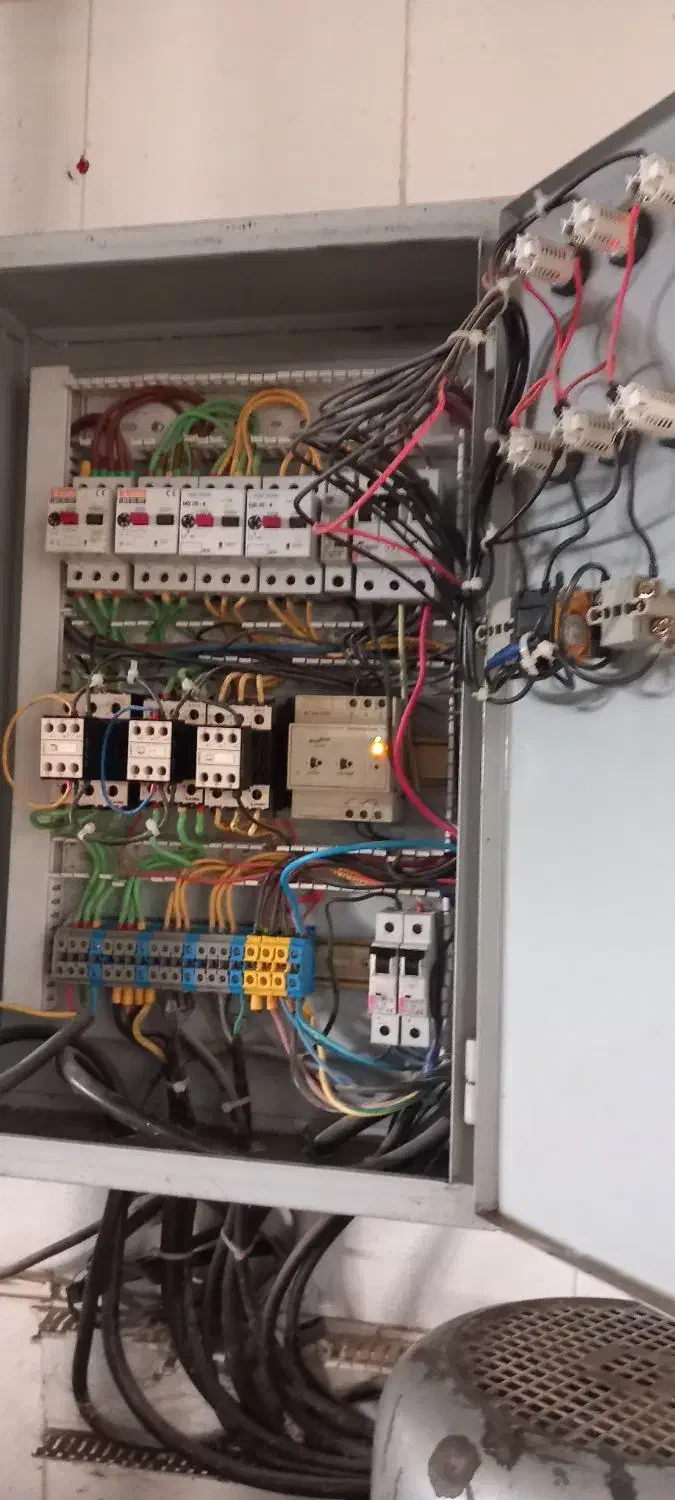 تعمیرات برق ساختمان و صنعتی|خدمات پیشه و مهارت|سنقر, |دیوار