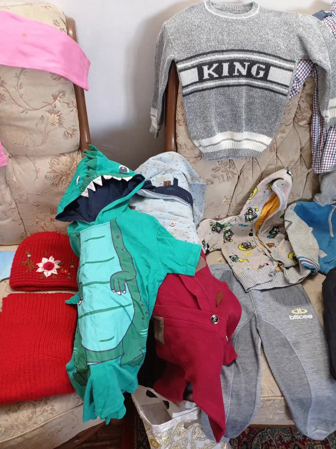 لباس بچگانه|کفش و لباس بچه|رودسر, |دیوار