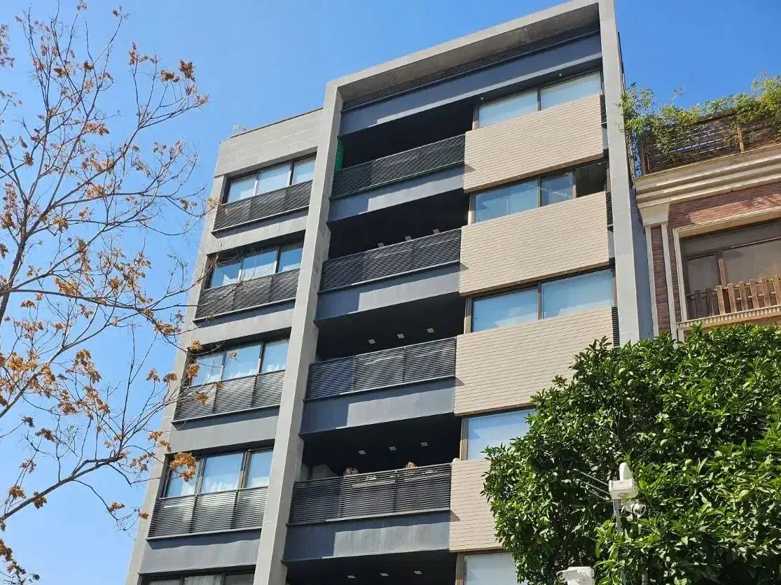 واحد ۱۰۰ متر خوش نقشه وام دار|فروش آپارتمان|شیراز, شهرک فرهنگیان|دیوار