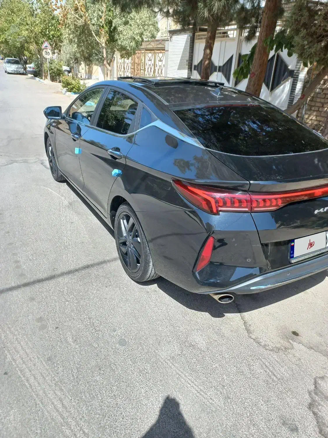 Kmc 1403|خودرو سواری و وانت|شاهینشهر, گزبرخوار|دیوار