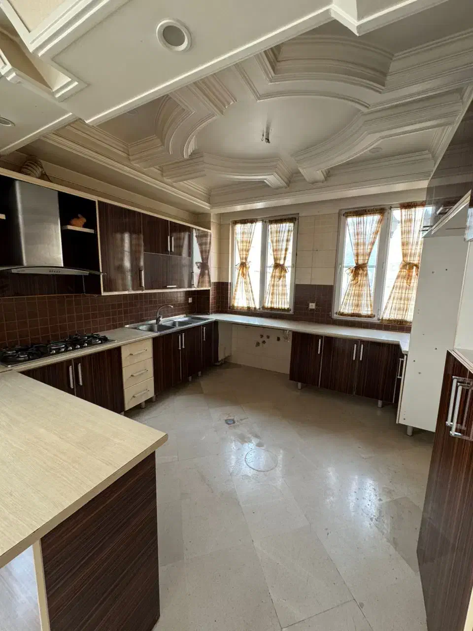 آپارتمان 120 متری فول/ بهترین لوکیشن شهرک راه آهن