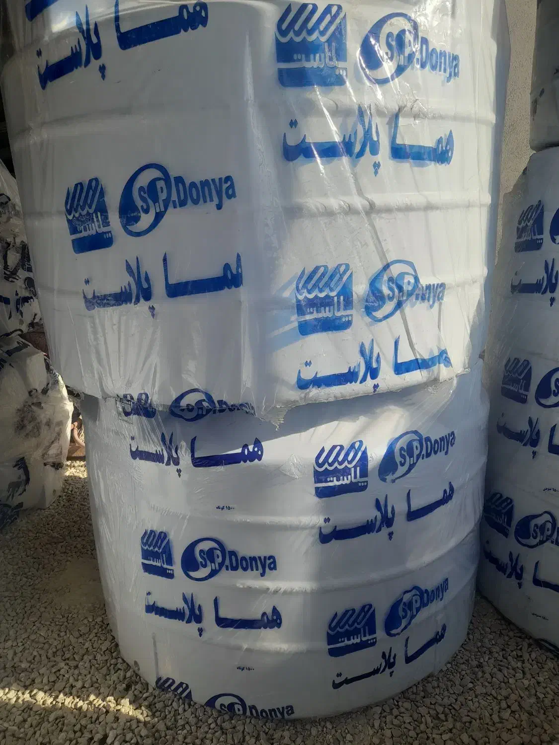 حراج مخزن های ۲۰۰۰لیتری عمودضدجلبک|مصالح و تجهیزات ساختمان|مرودشت, فاز اول شهرک فرهنگیان|دیوار