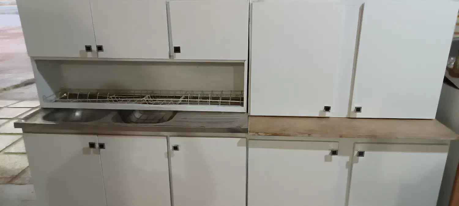 کابینت فلزی درب ام دی آف بسیار تمیز|مصالح و تجهیزات ساختمان|بندر ماهشهر, |دیوار