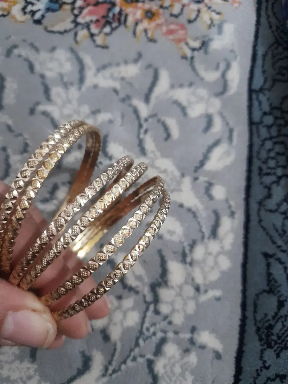 النگو رنگ ثابت|بدلیجات|رباط‌کریم, رباط‌کریم|دیوار