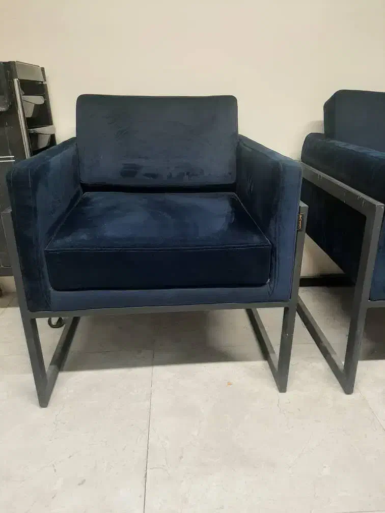 صندلی پایه فلزی|صندلی و نیمکت|پردیس, فاز ۱|دیوار