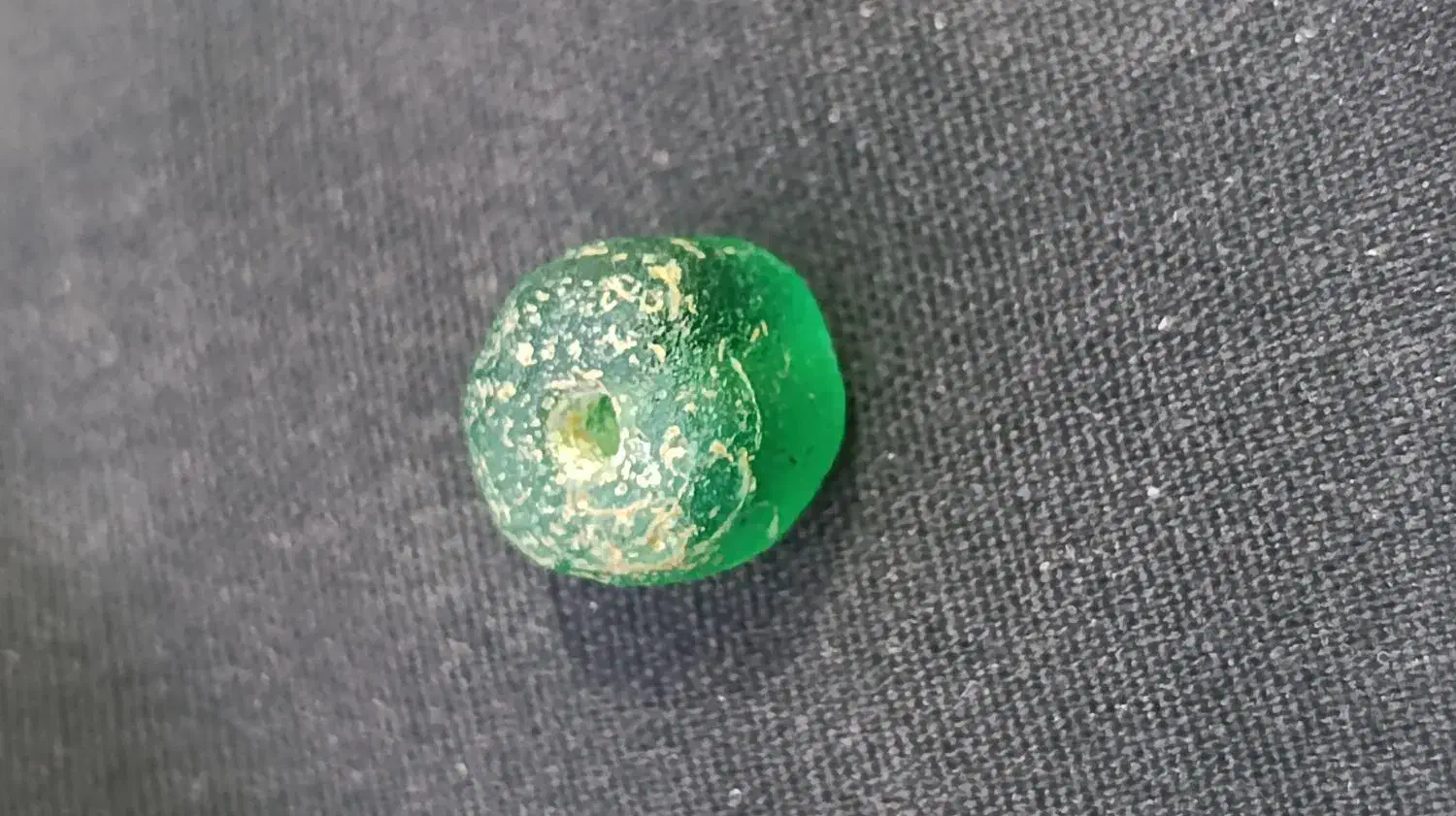 مهره و اشیا قدیمی|کلکسیون اشیاء عتیقه|ایذه, |دیوار